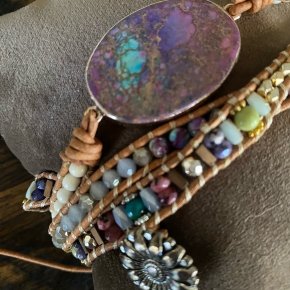 Boho Style Beaded Wrap Bracelet - large colorful stone and pretty beads & clasp - Picture 4 of 9
